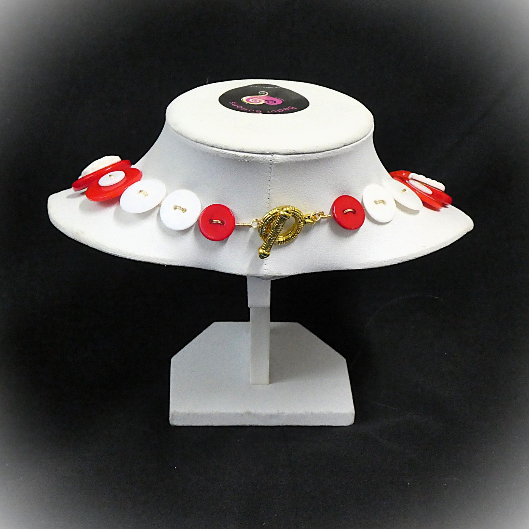 Button necklace - Red flowers