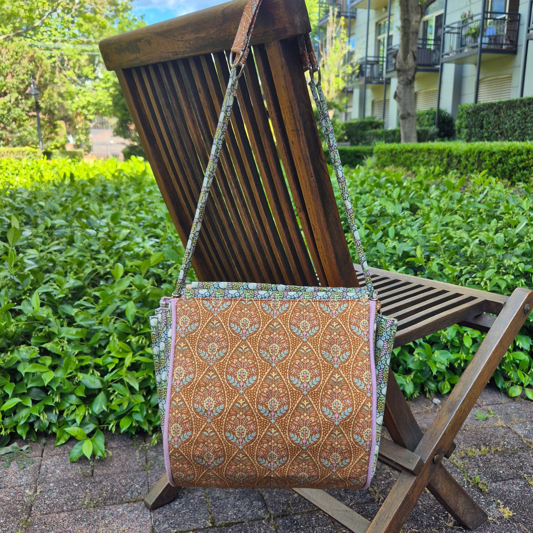 Large Knitting Project Bag – Convertible Tote