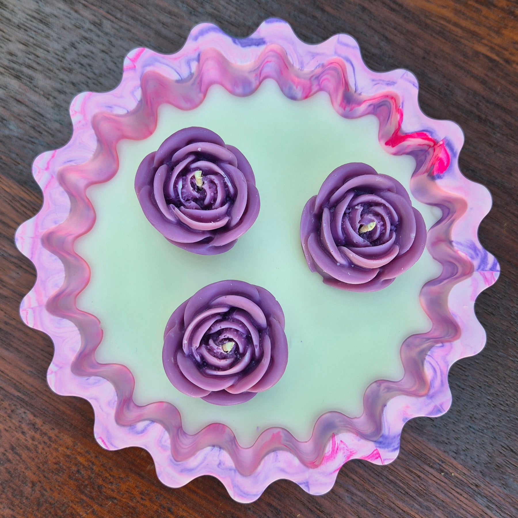 Pink Eco-concrete rose bowl with rose fragranced soy wax