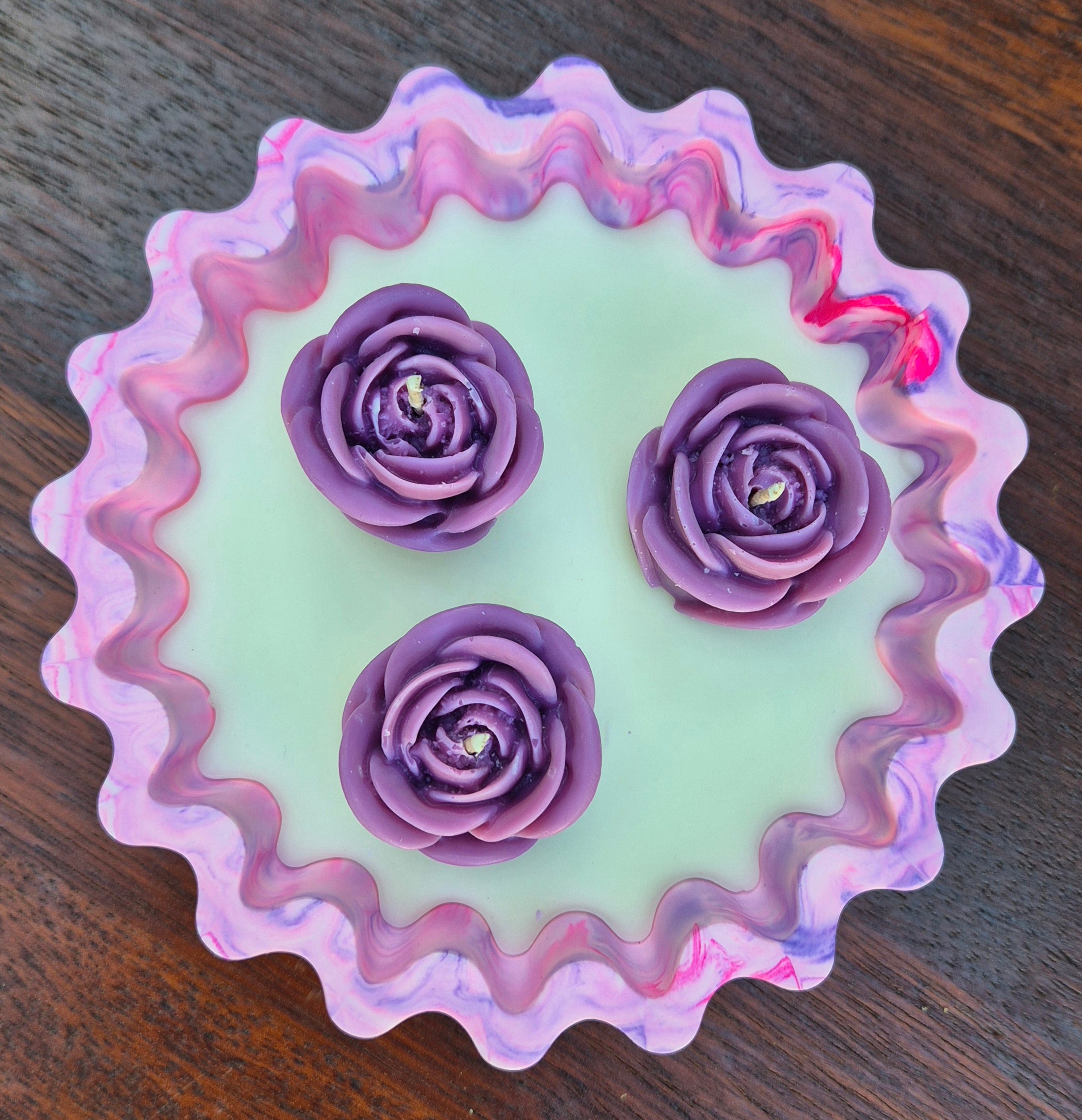 Pink Eco-concrete rose bowl with rose fragranced soy wax