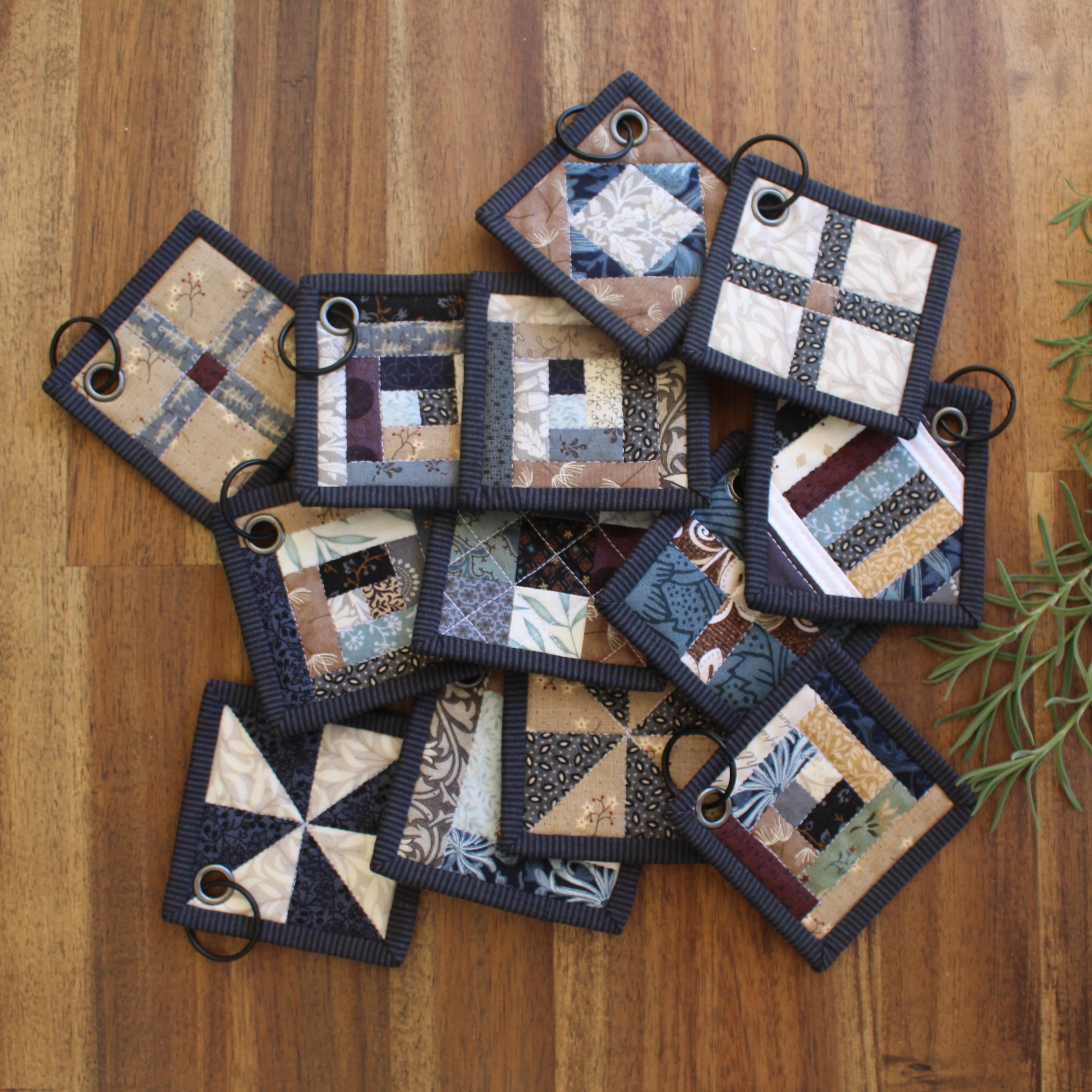 Patchwork Quilted Log Cabin Keyring 2