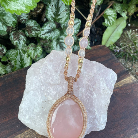 Rose Quartz Macrame Pendant Necklace