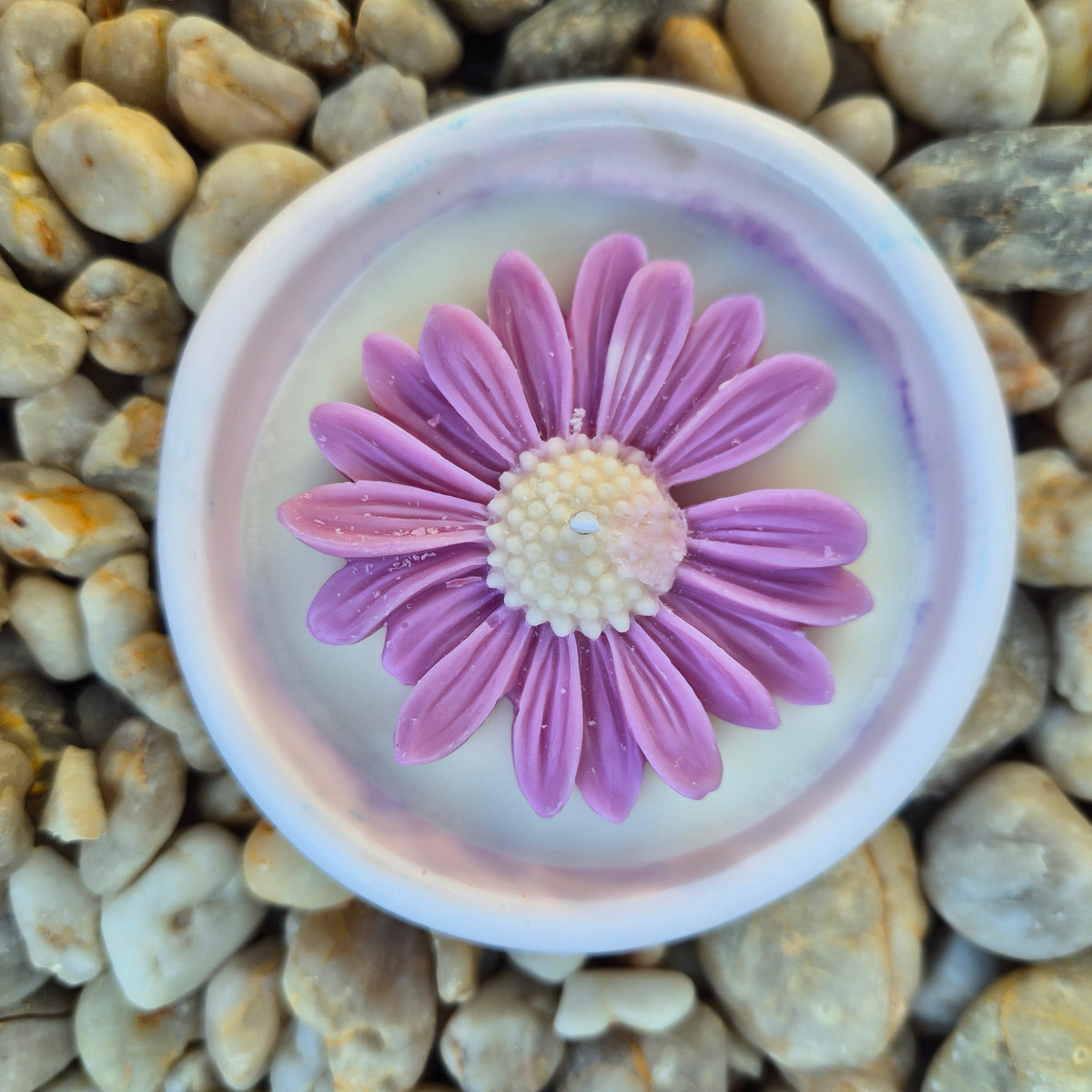Small organic shape concrete bowl candle with sandalwood