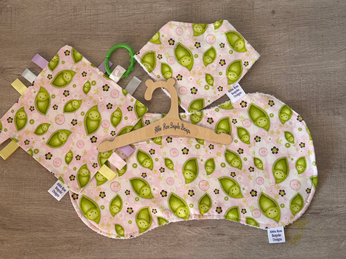 Newborn baby gift set, Baby shower gift.