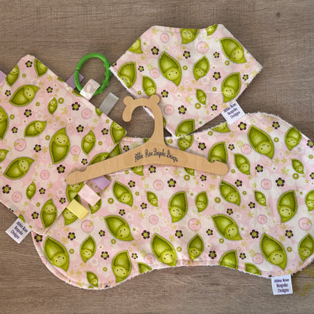 Newborn baby gift set, Baby shower gift.