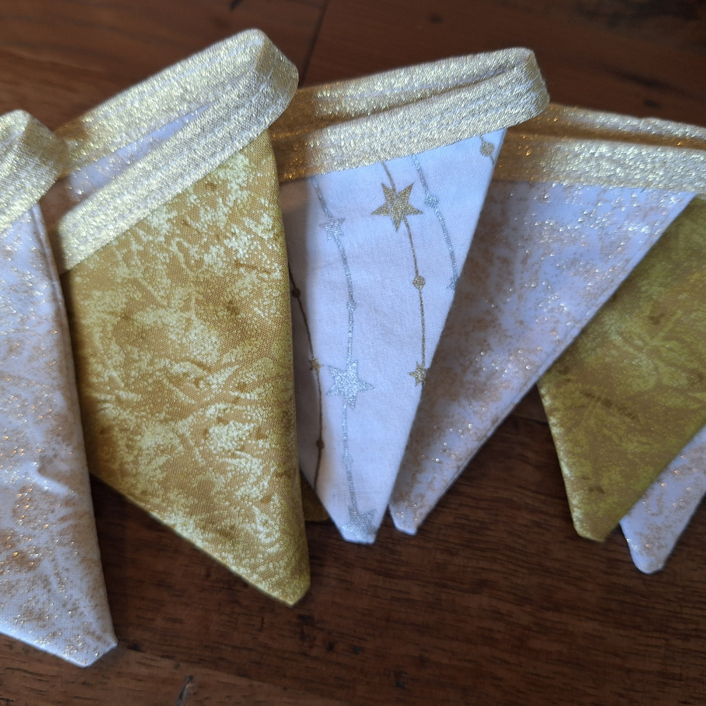 Handmade Christmas Bunting: White and Gold