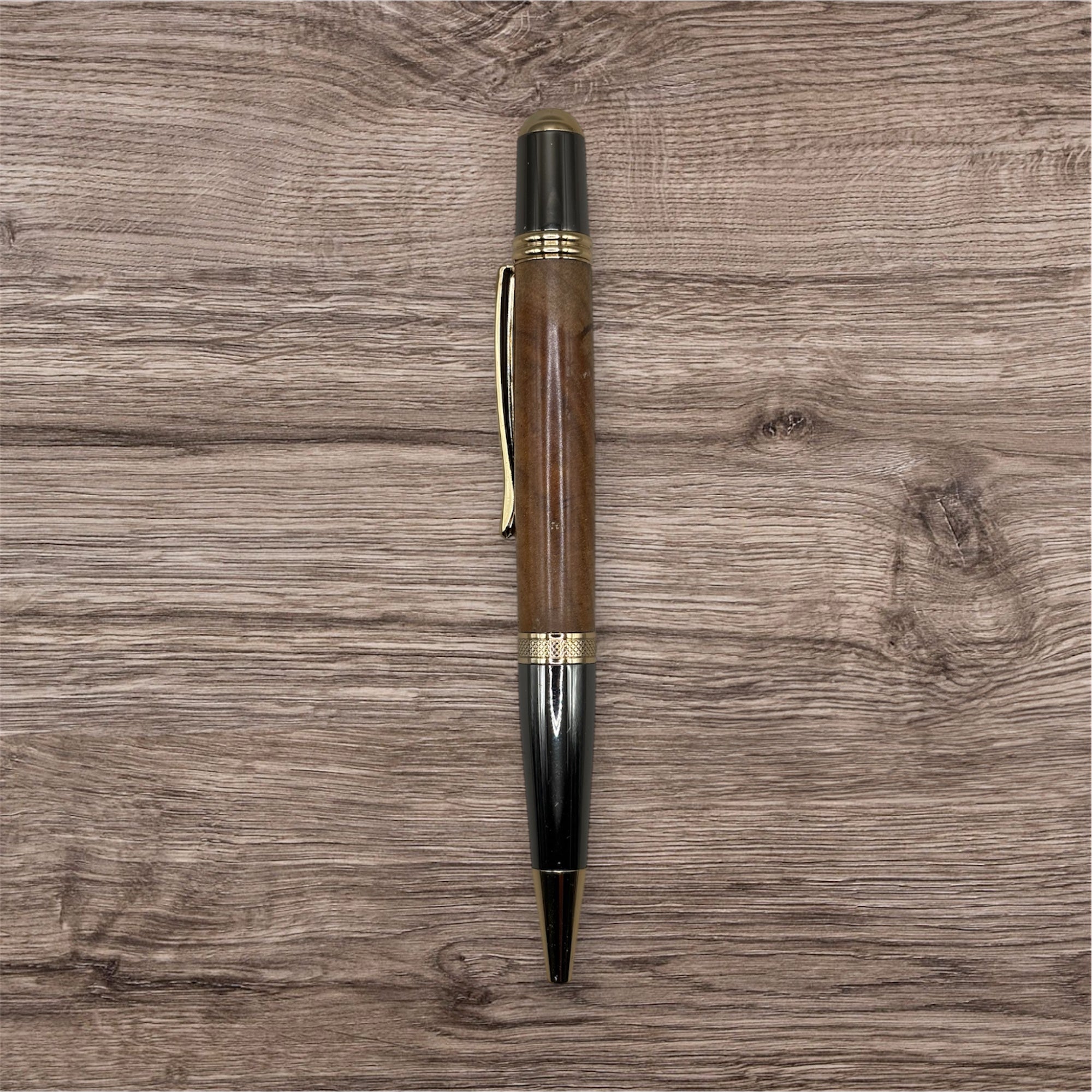 Swamp Kauri Sierra Ballpoint Pen – Gold Accents