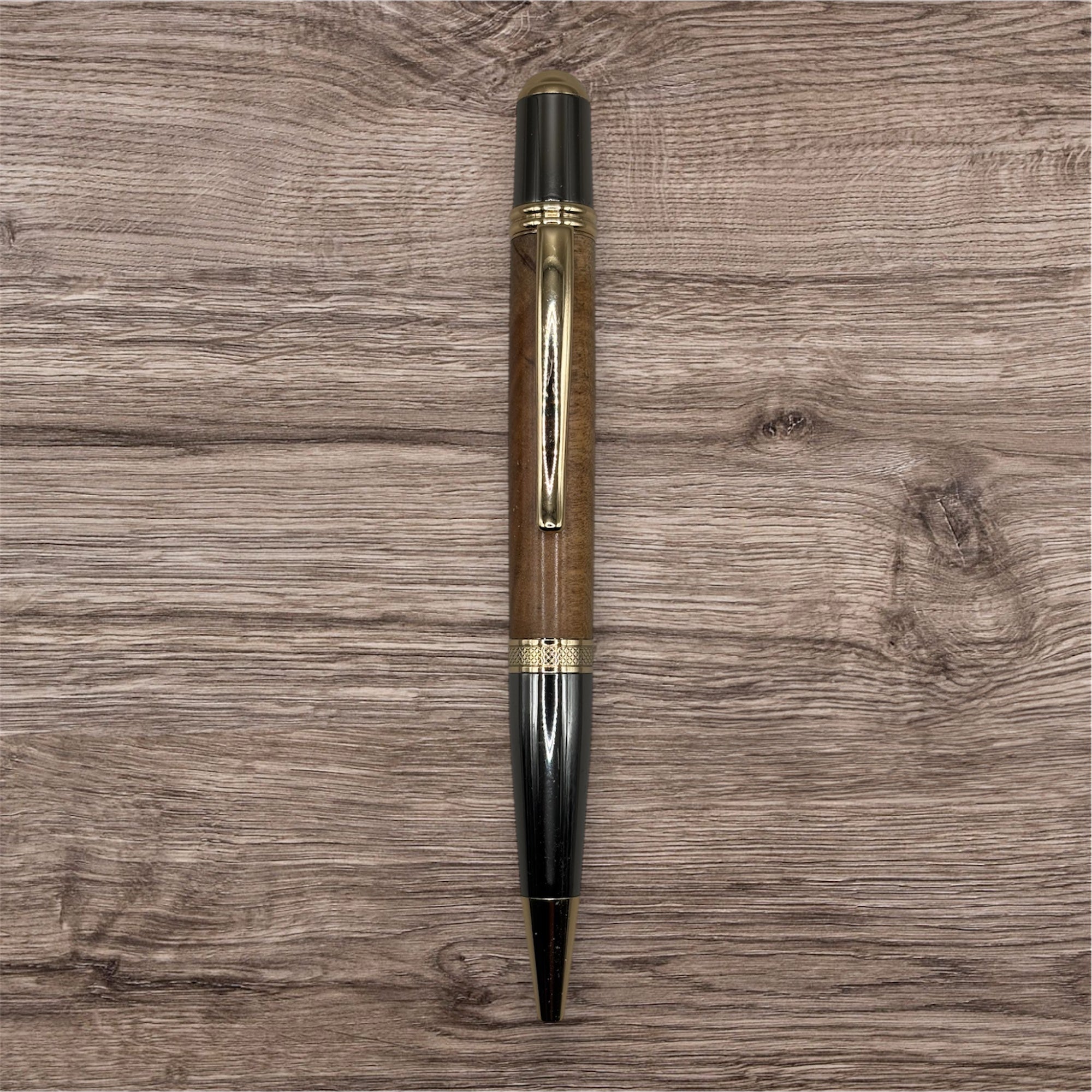 Swamp Kauri Sierra Ballpoint Pen – Gold Accents