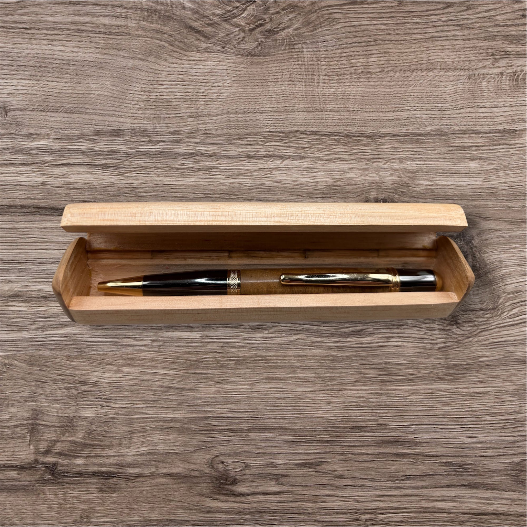 Swamp Kauri Sierra Ballpoint Pen – Gold Accents