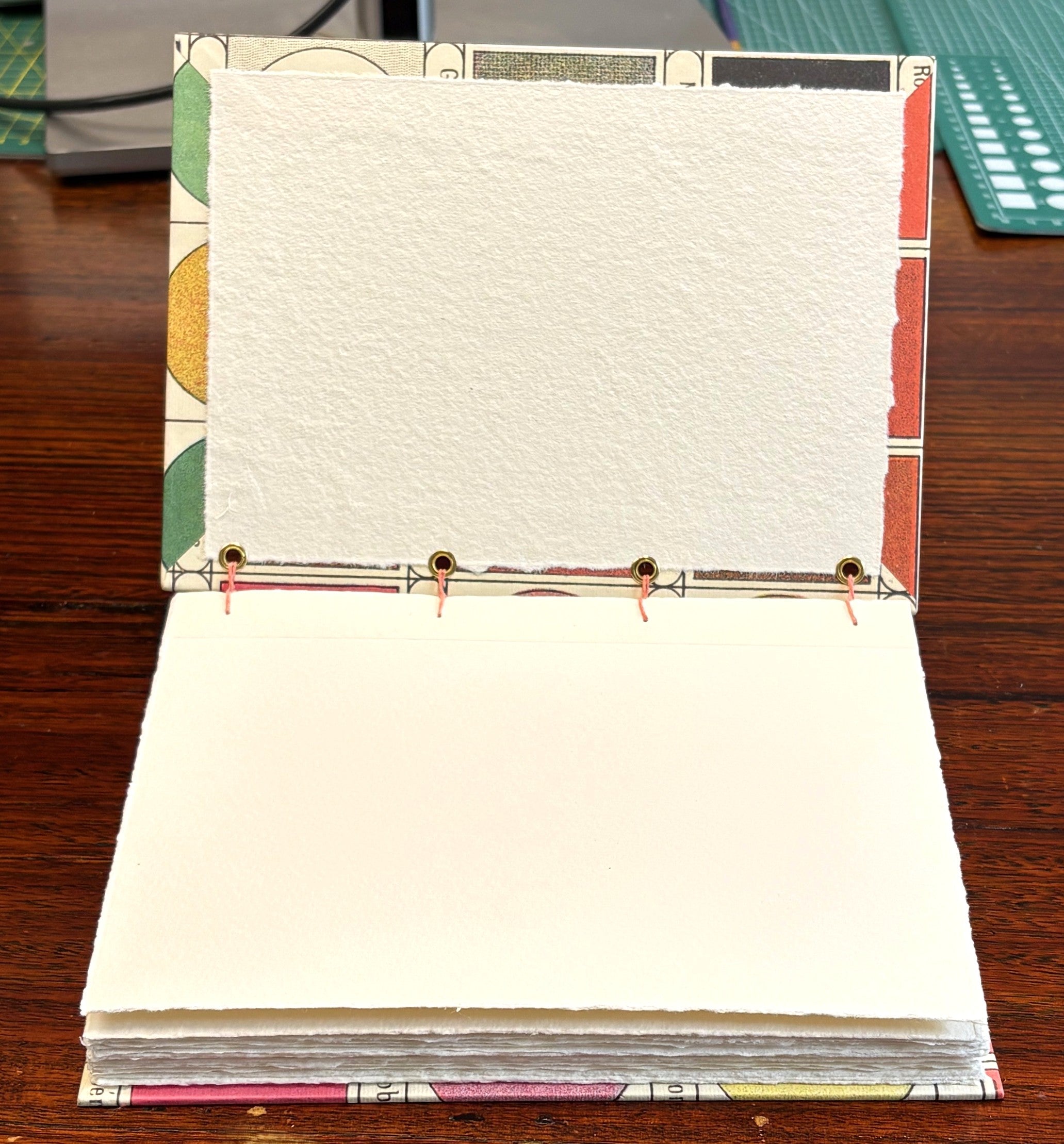 Layflat Watercolour Sketchbook with 300 gsm Cold Press Saunders Art Paper