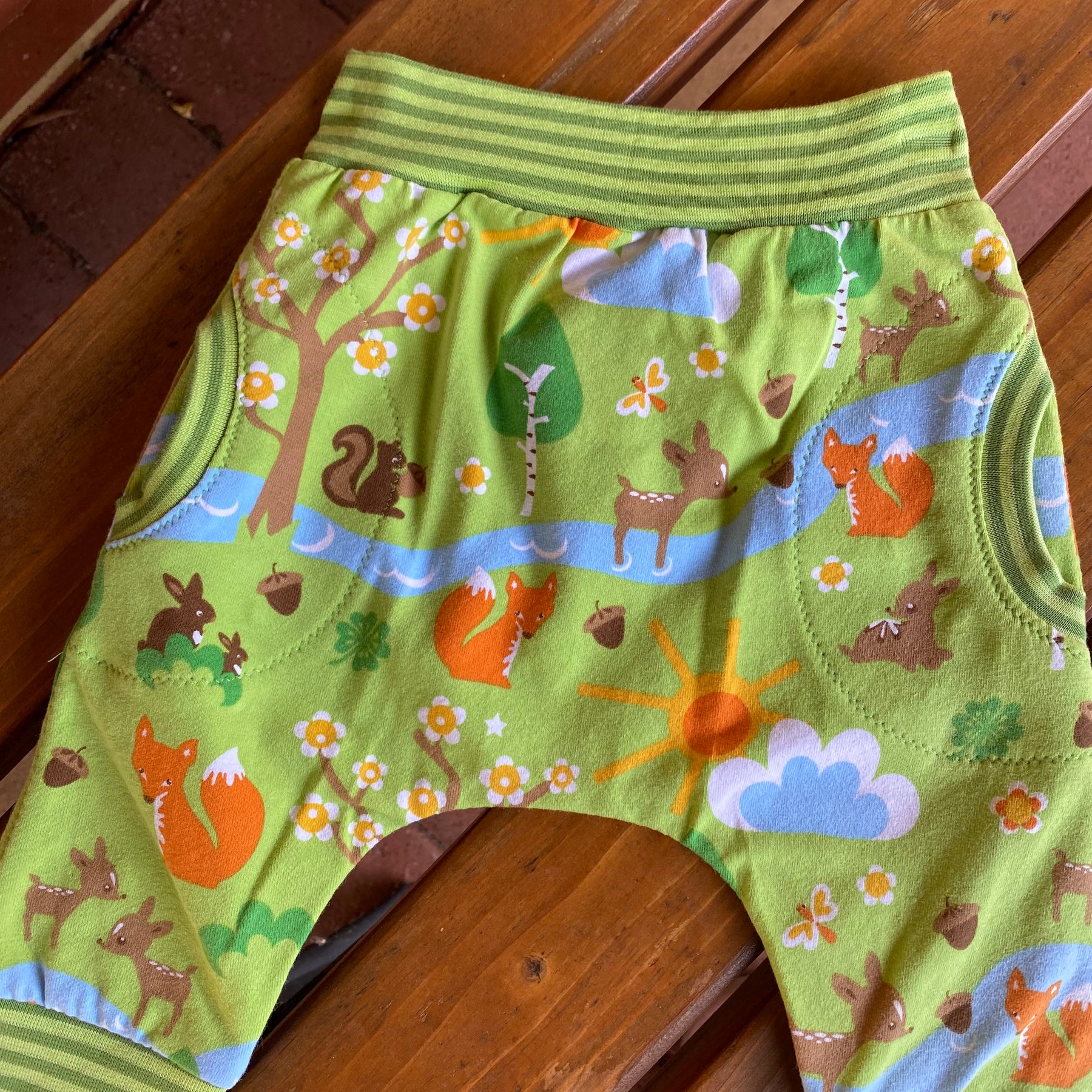 Green Woodland Print Grunge Pants Size 00