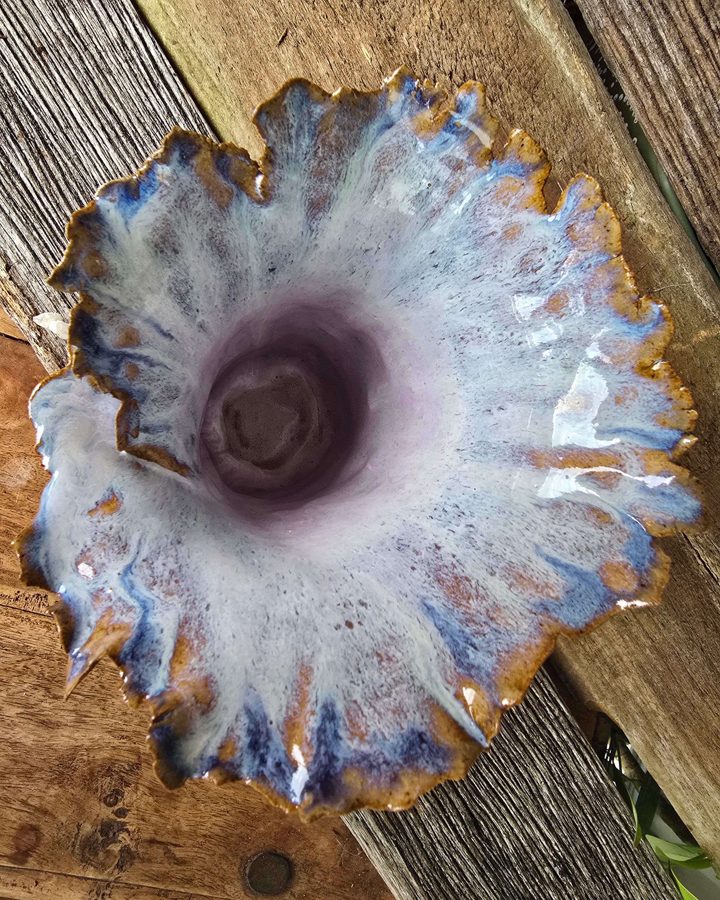 Stunning large petal vase