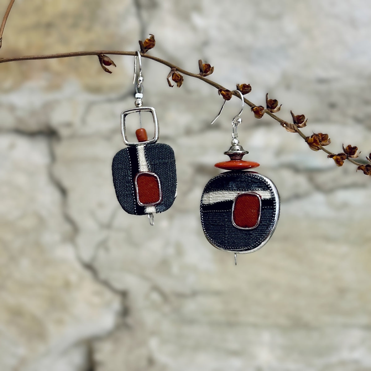 Earrings Asymmetrical Charcoal Rust Black Beige Silver - EE-193