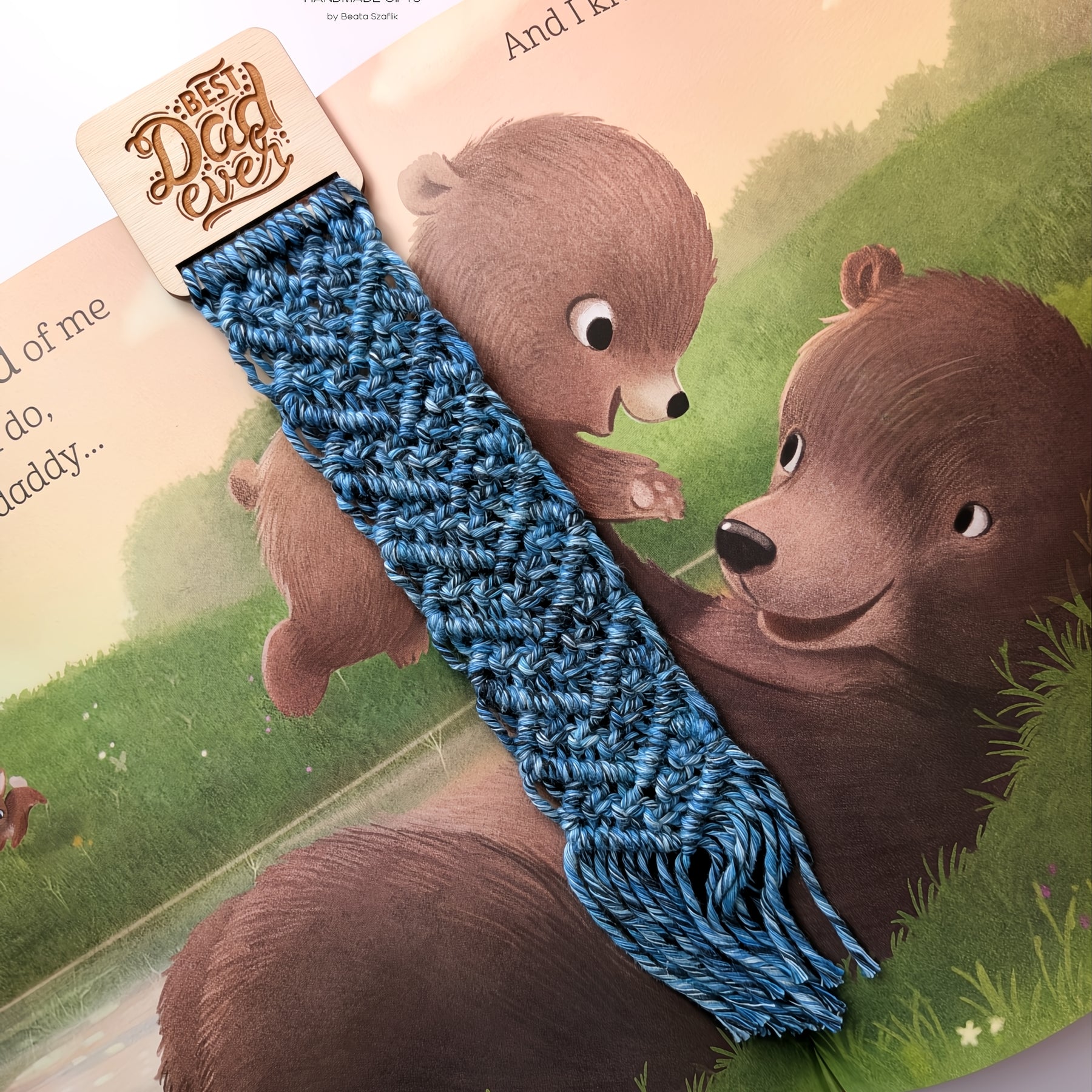 "Best Dad ever" macrame bookmark on wooden base