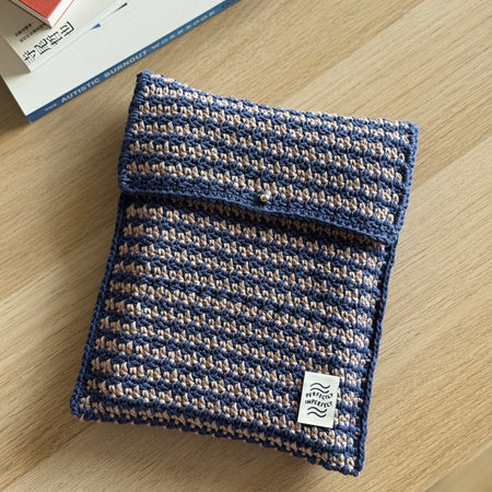 Book Sleeve | Handmade Crochet Book Accessary | Houndstooth Navy x Brown Ver. Cotton Yarn