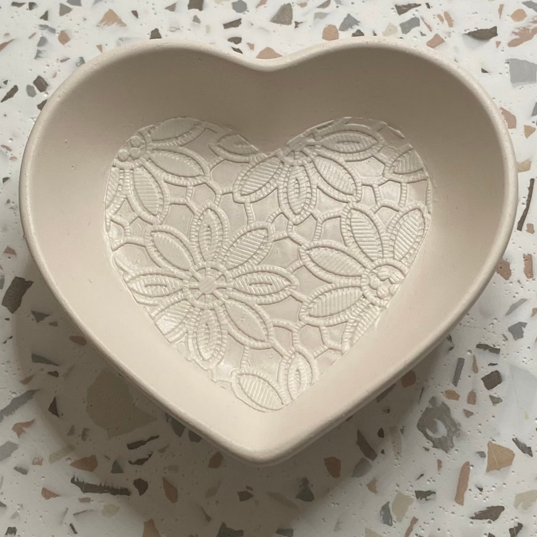 Love heart dish | Colour decor collection