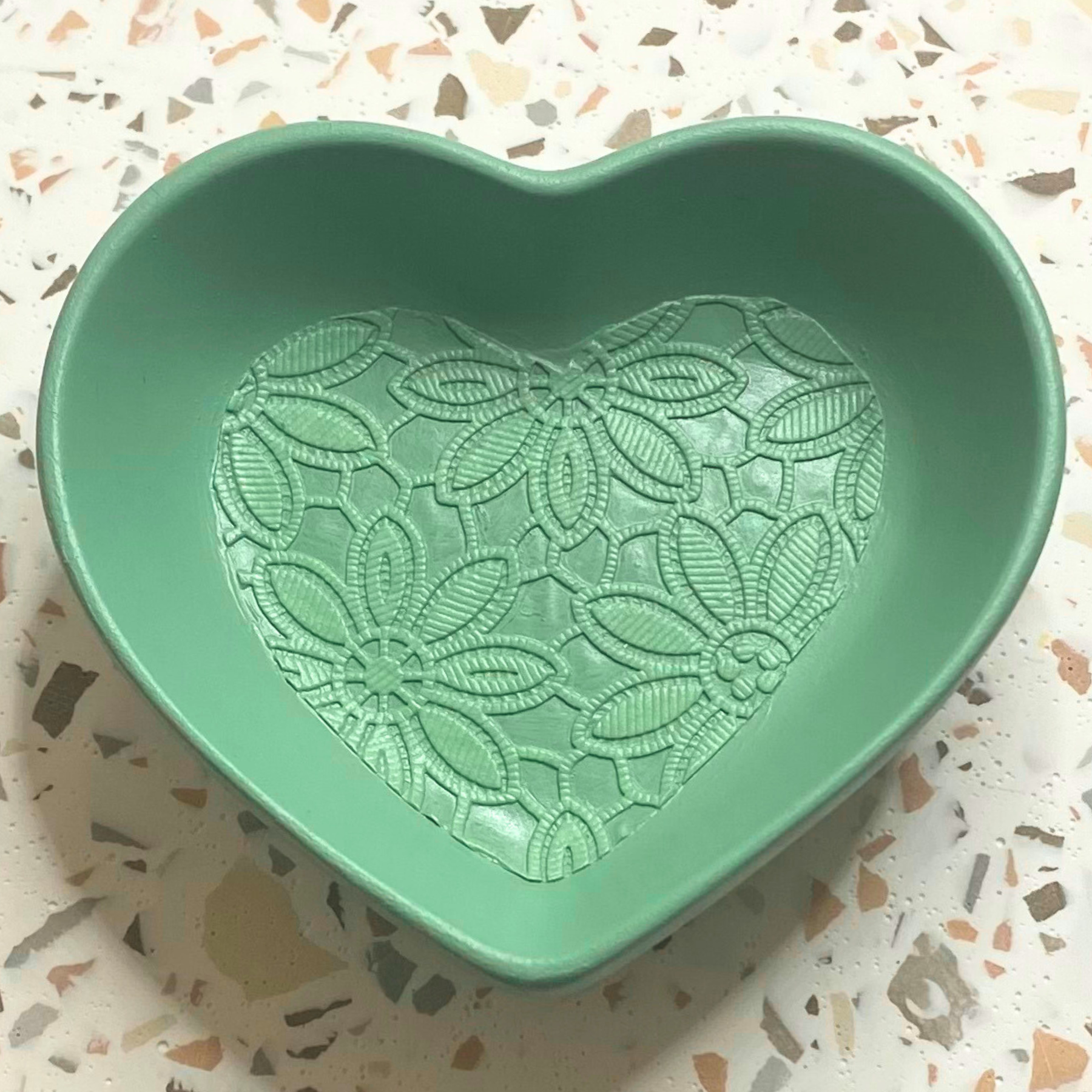 Love heart dish | Colour decor collection