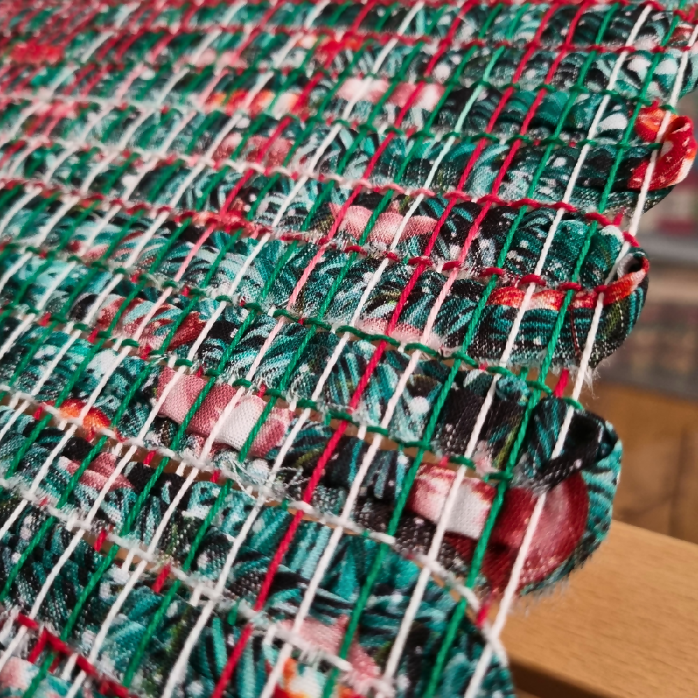 australian-artist-handmade-handwoven-christmas-bauble-tree-fabric-table-runner-3