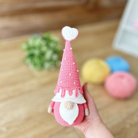 Crochet | Valentine Gnome