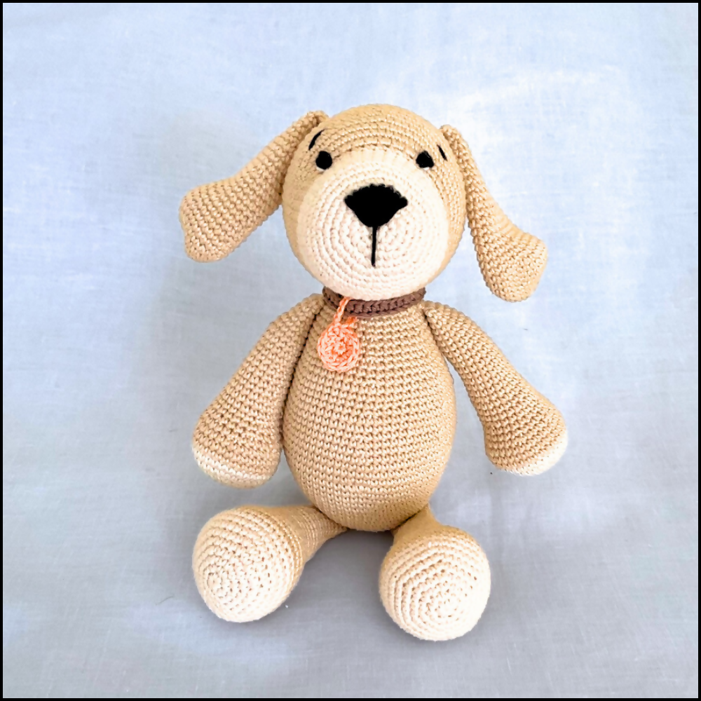 Puppy-soft-toy-product -image-MadeIt-(1000 x 1000 px).zip - Puppy-sitting-front-view-apricot-tag-australian-handmade-crochet-plush-soft-toy-frog-and-friends.png