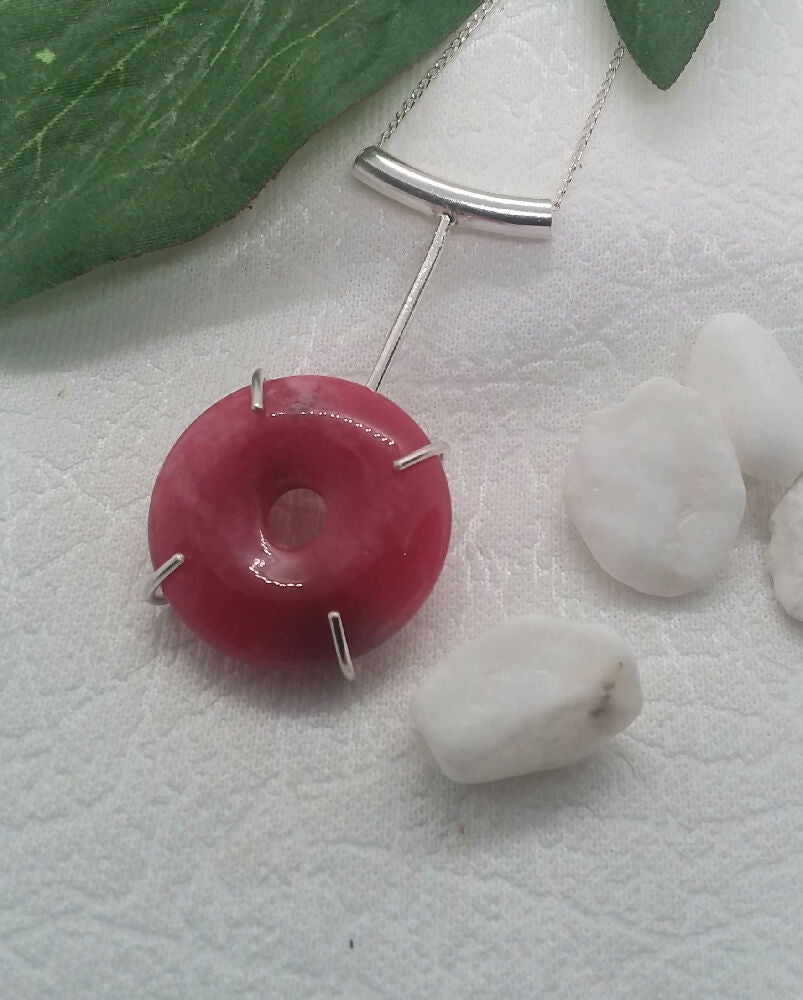 Contemporary Sterling silver pink agate pendant