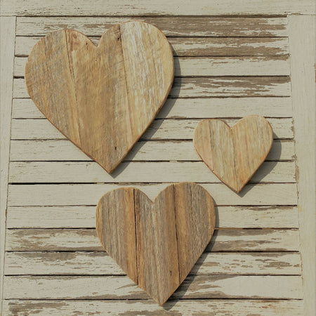 Recycled Hardwood Heart 27cms