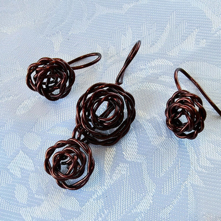 Deep Burgundy Wirework Matching Pendant and earrings Set