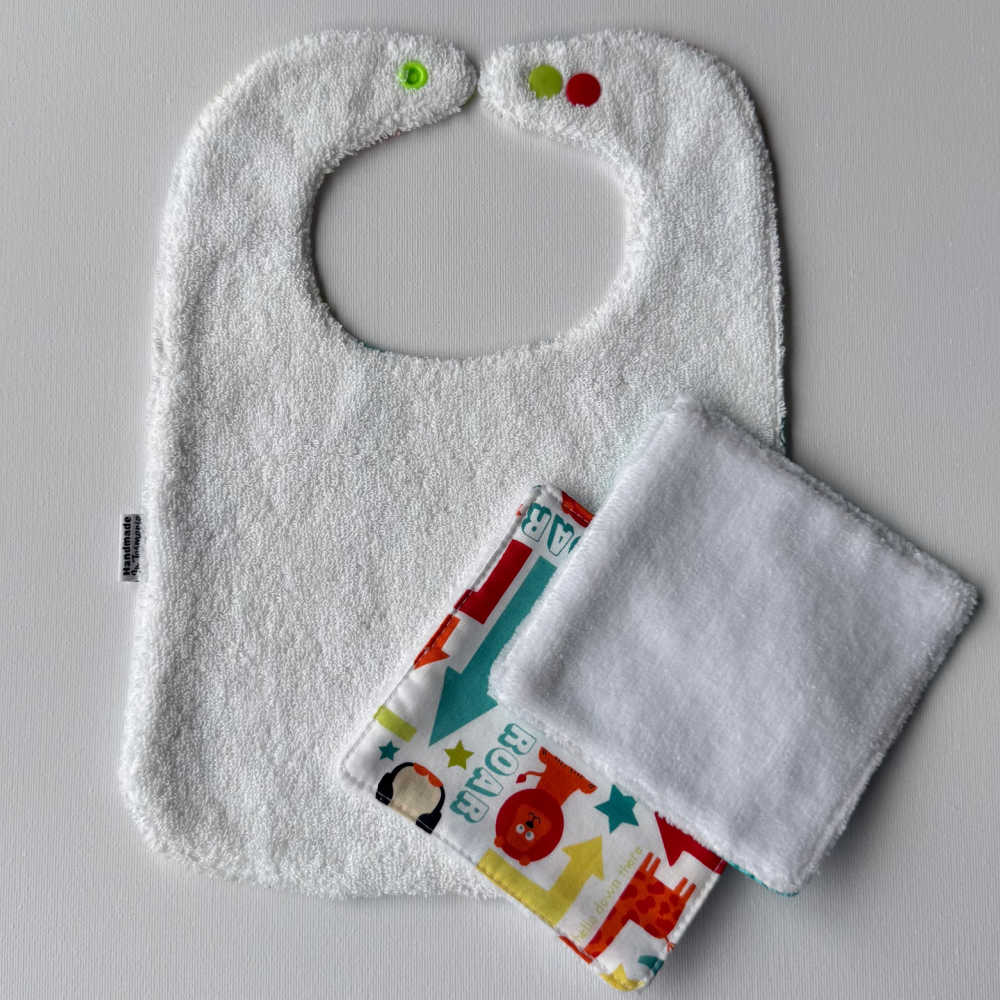 Large Size Animal Print Bib & Wash Cloth Set
