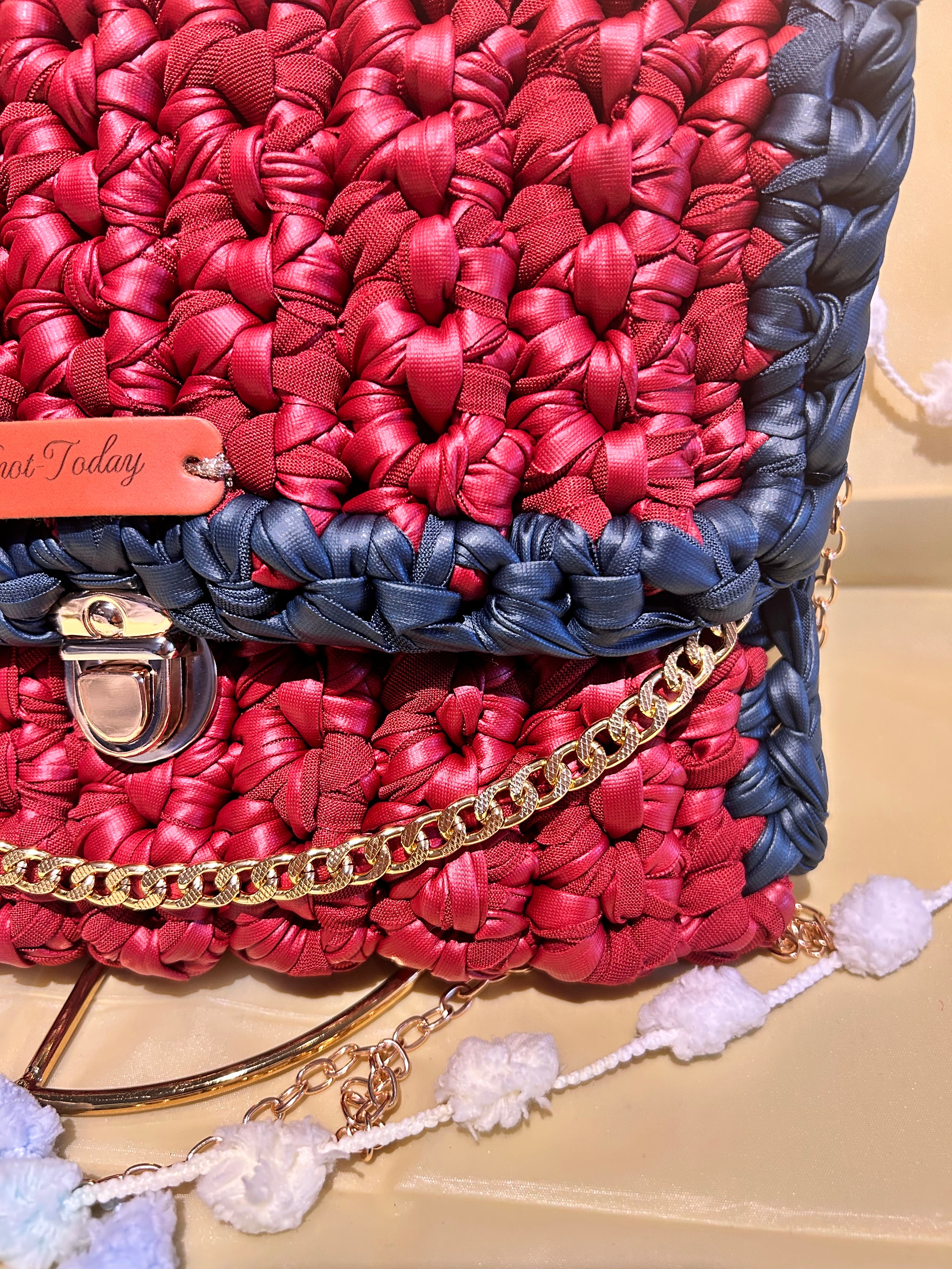 Cora Clutch bag