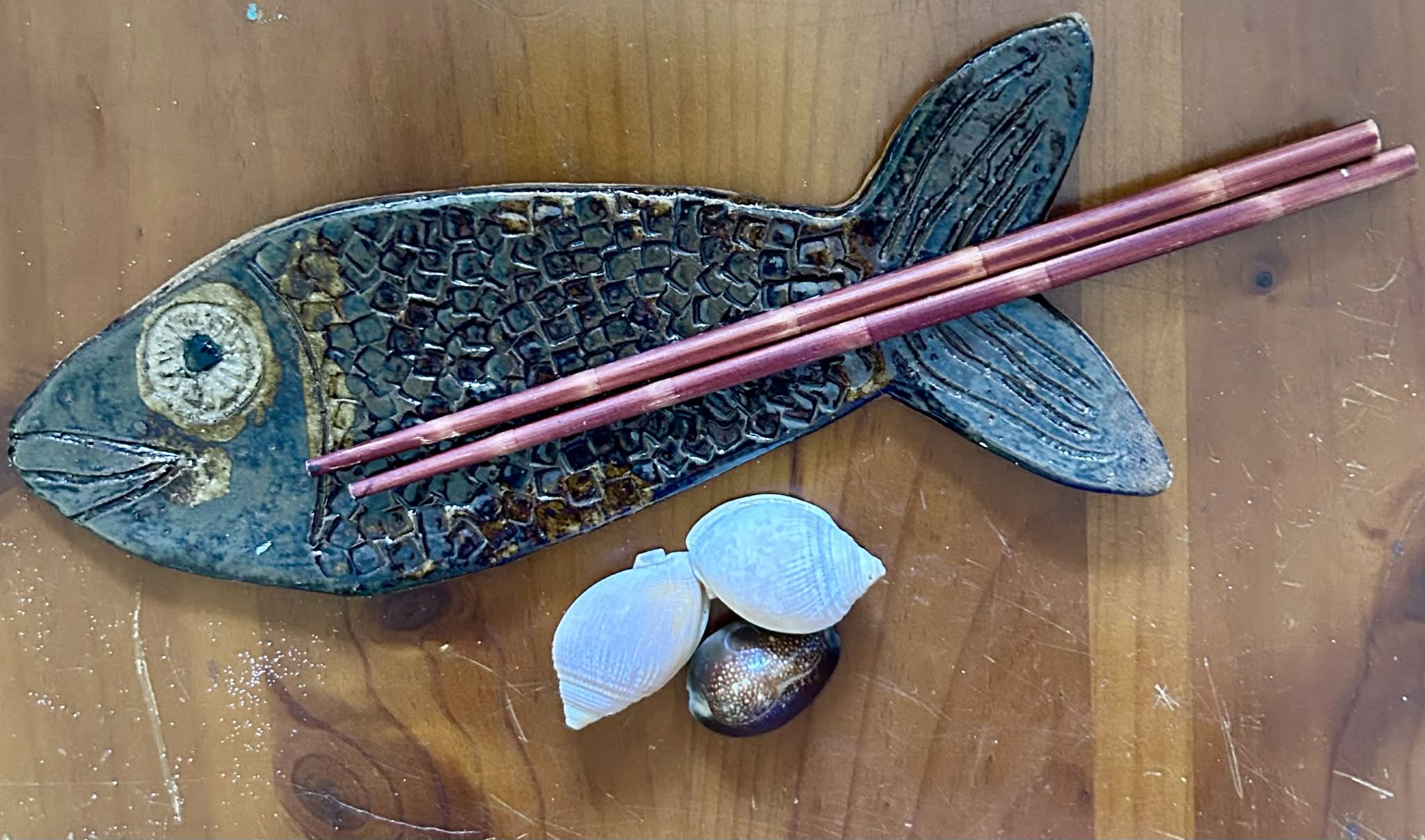 Glossy brown spoonfish