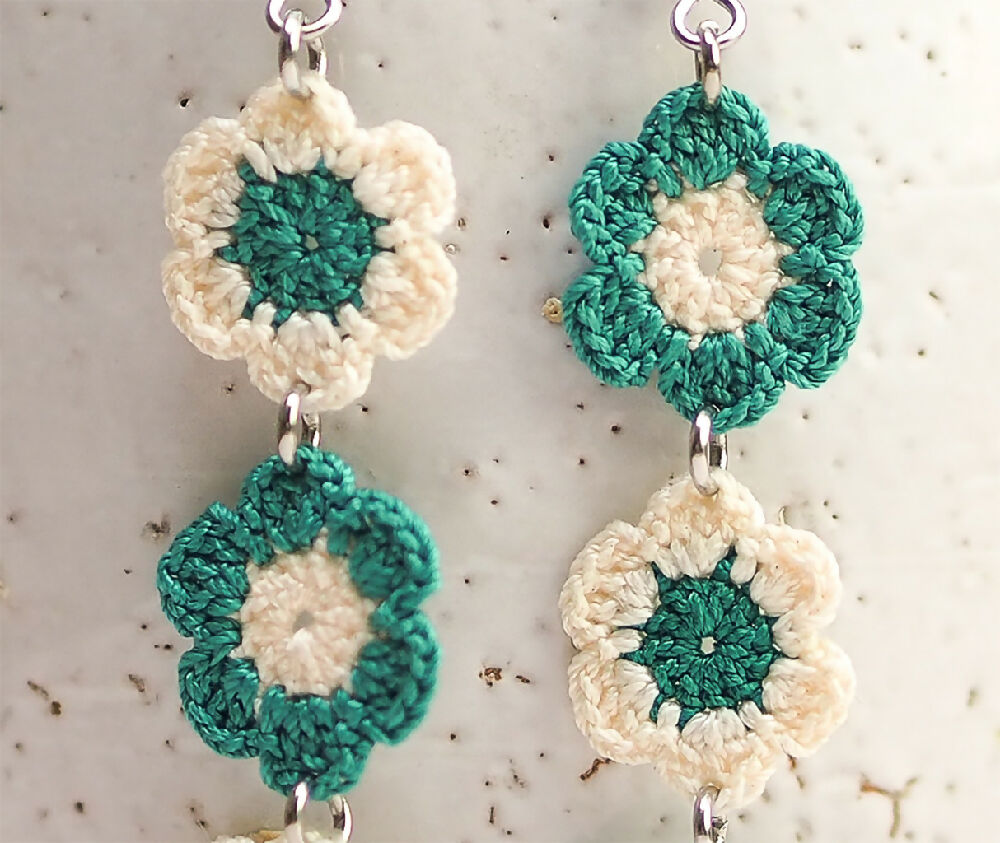 turquoise and white2