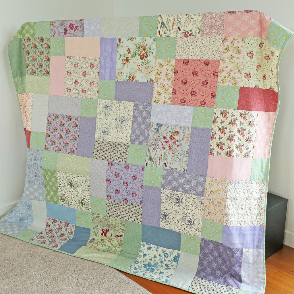 Chenille backed, machine pieced, handmade QS quilt. Free shipping