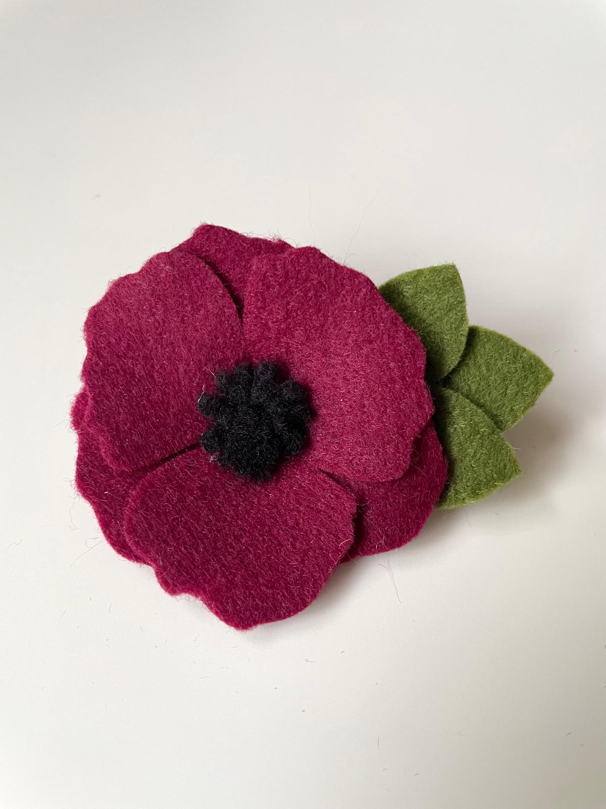 Red Poppy brooch or clip