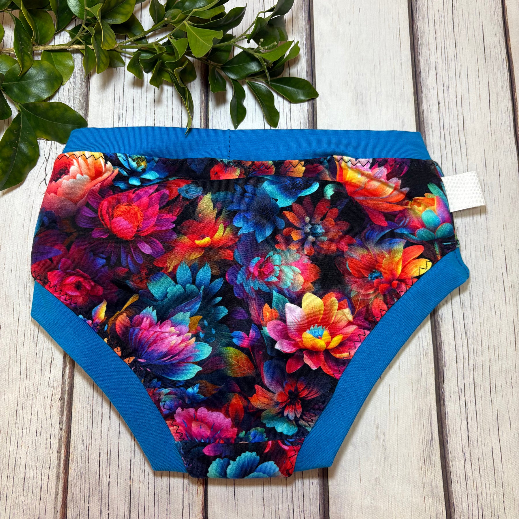 Kid's Size 6 Underwear (Briefs & Boxers)