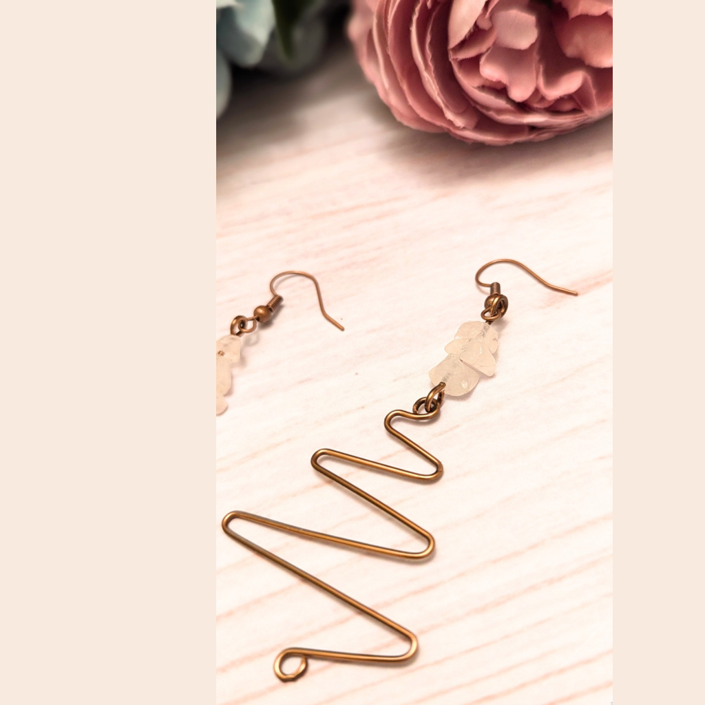 Christmas tree earrings with gemstones - Handmade - Wire art - Whimsical