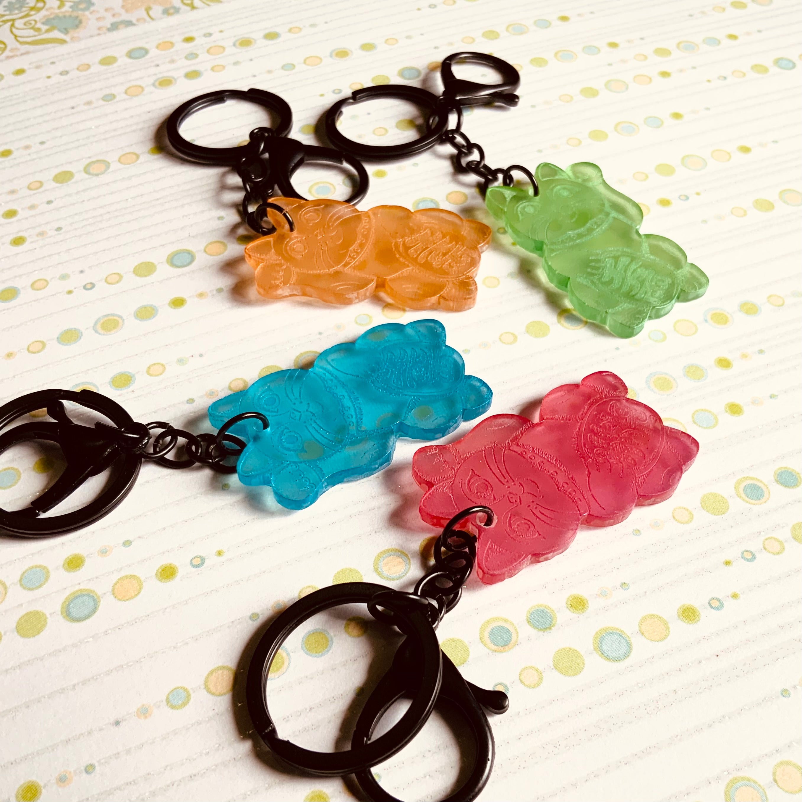 Maneki Neko Lucky Cat Resin Keyring | Choose your colour