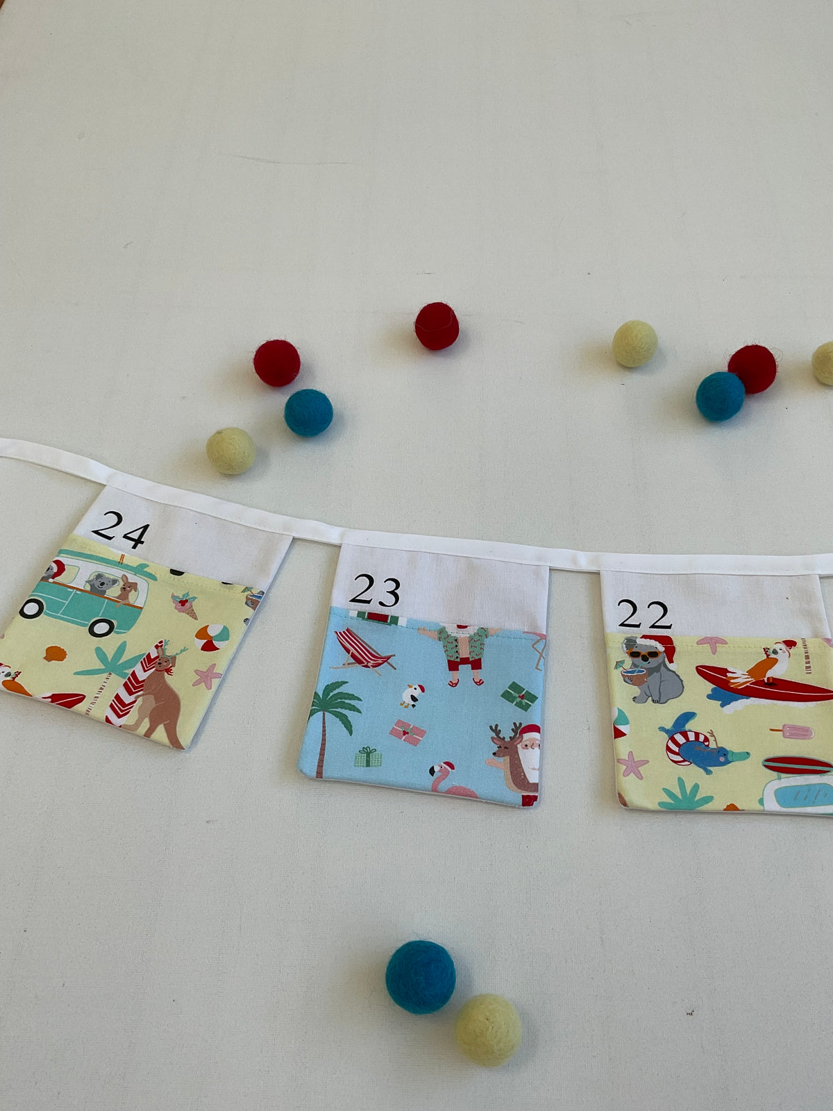 Advent Calendar Bunting - Santa at the Beach