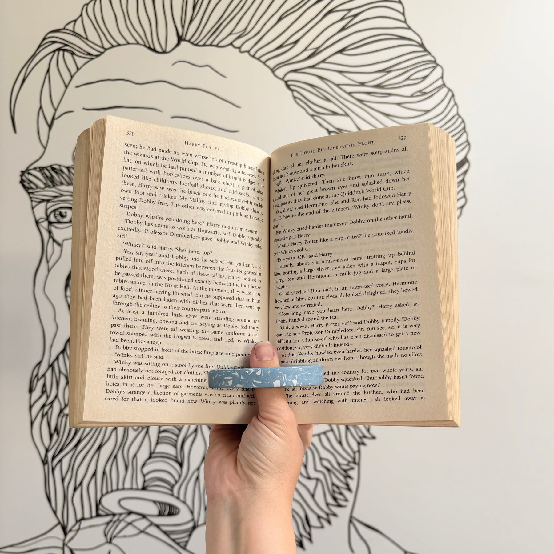 Terrazzo Page holder - acrylic resin