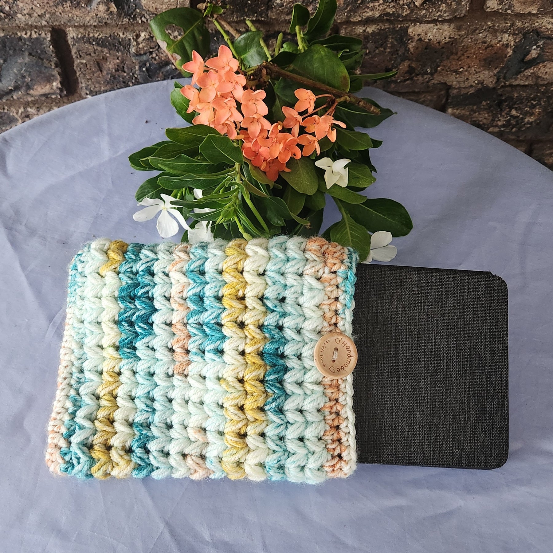 E-Reader Crocheted Cover