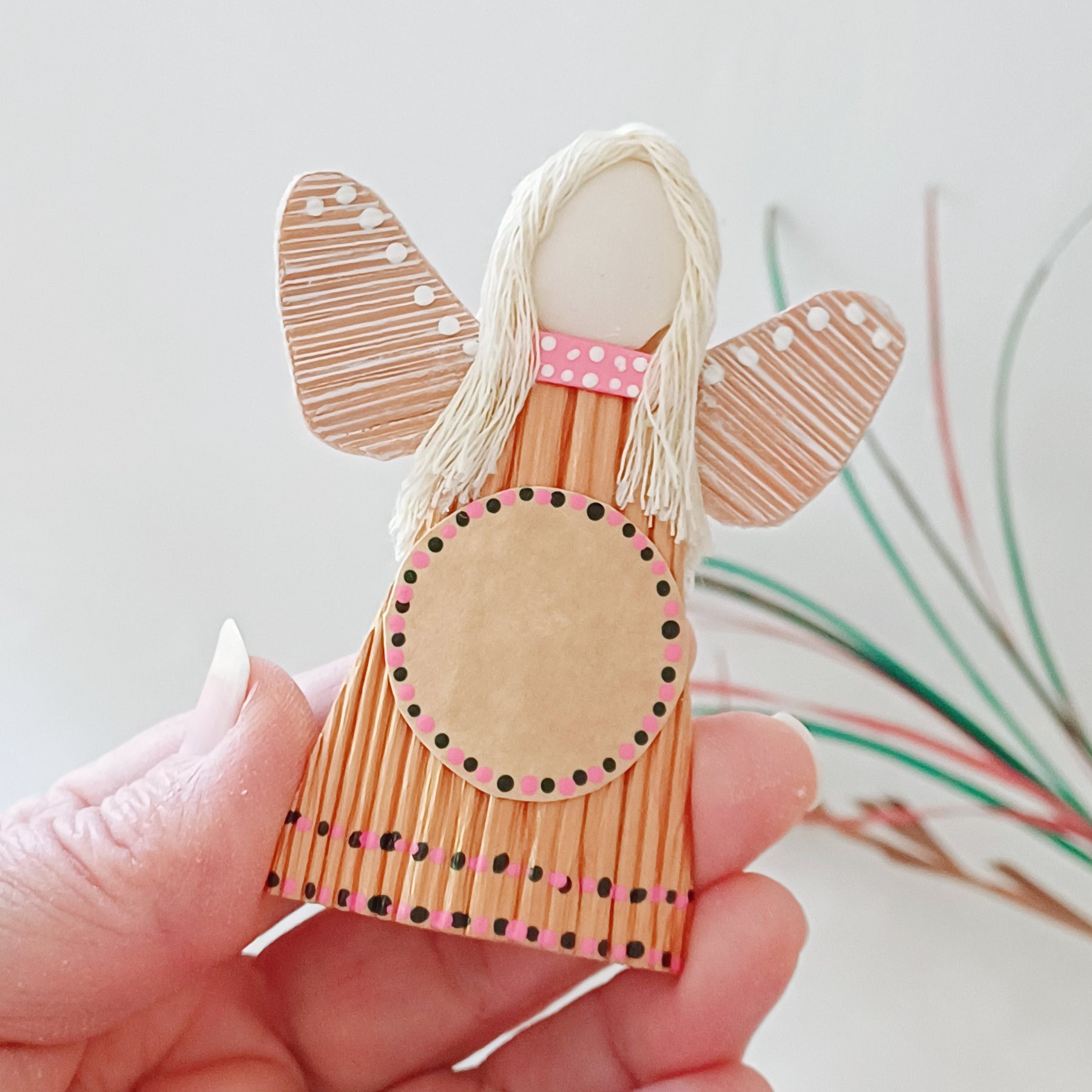 Hello - Little Palm Leaf Angel, Place for Handwritten Message