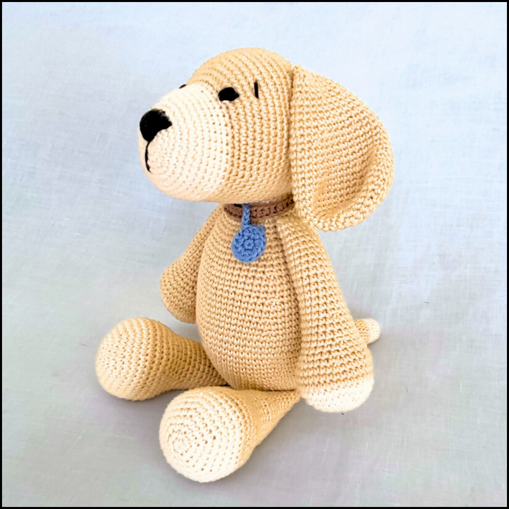 Puppy-soft-toy-product -image-MadeIt-(1000 x 1000 px).zip - Puppy-sitting-side-view-blue-tag-australian-handmade-crochet-plush-soft-toy-frog-and-friends.png