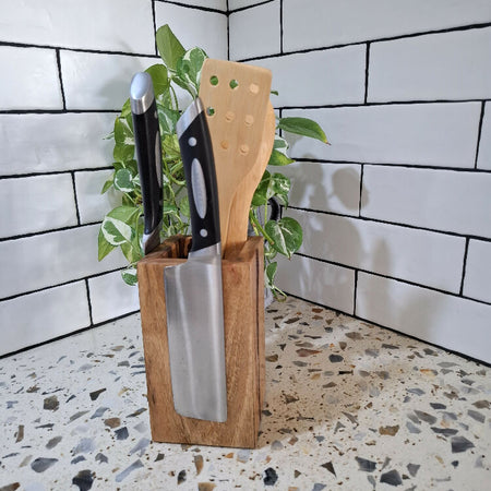 Magnetic Knife Block,Kitchen Utensil Holder, Salmon Gum Timber, Made in Western Australia, Knife Block, Unique Free Standing Knife Holder, (Holds up to 8 knives)