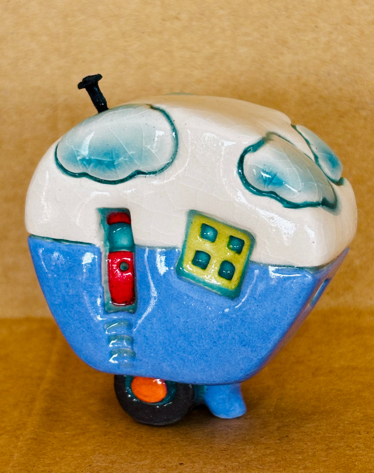 Small Retro Collectable Ceramic Caravan 2