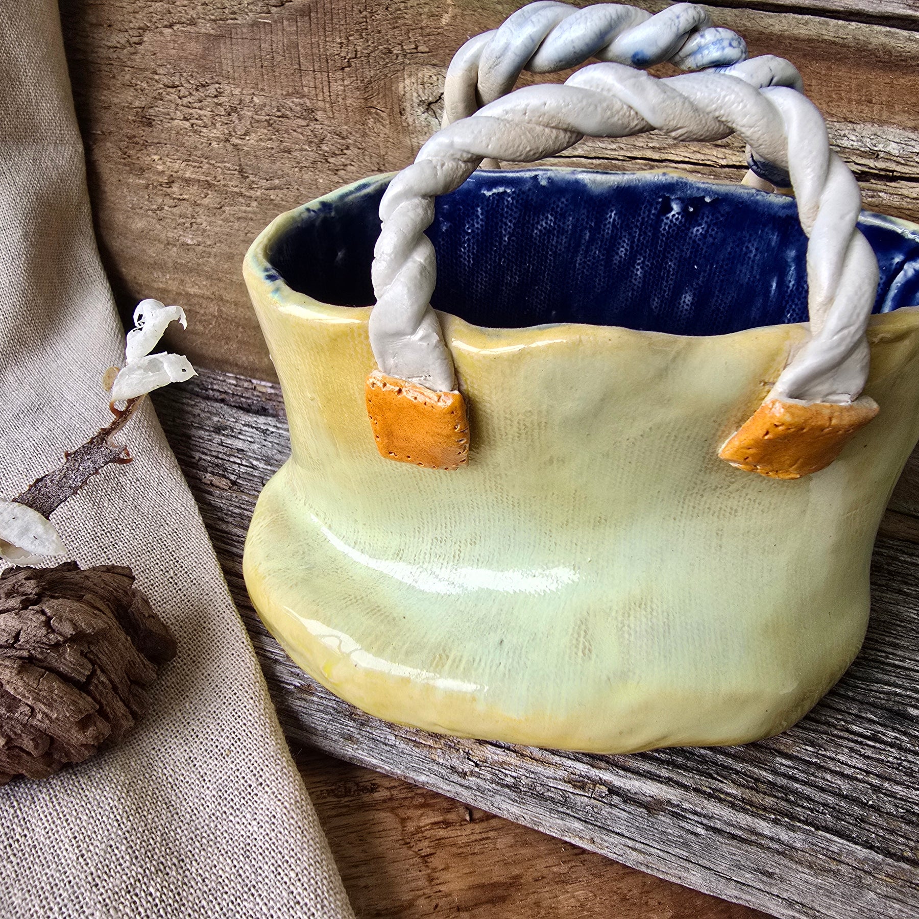 Beach bag vase