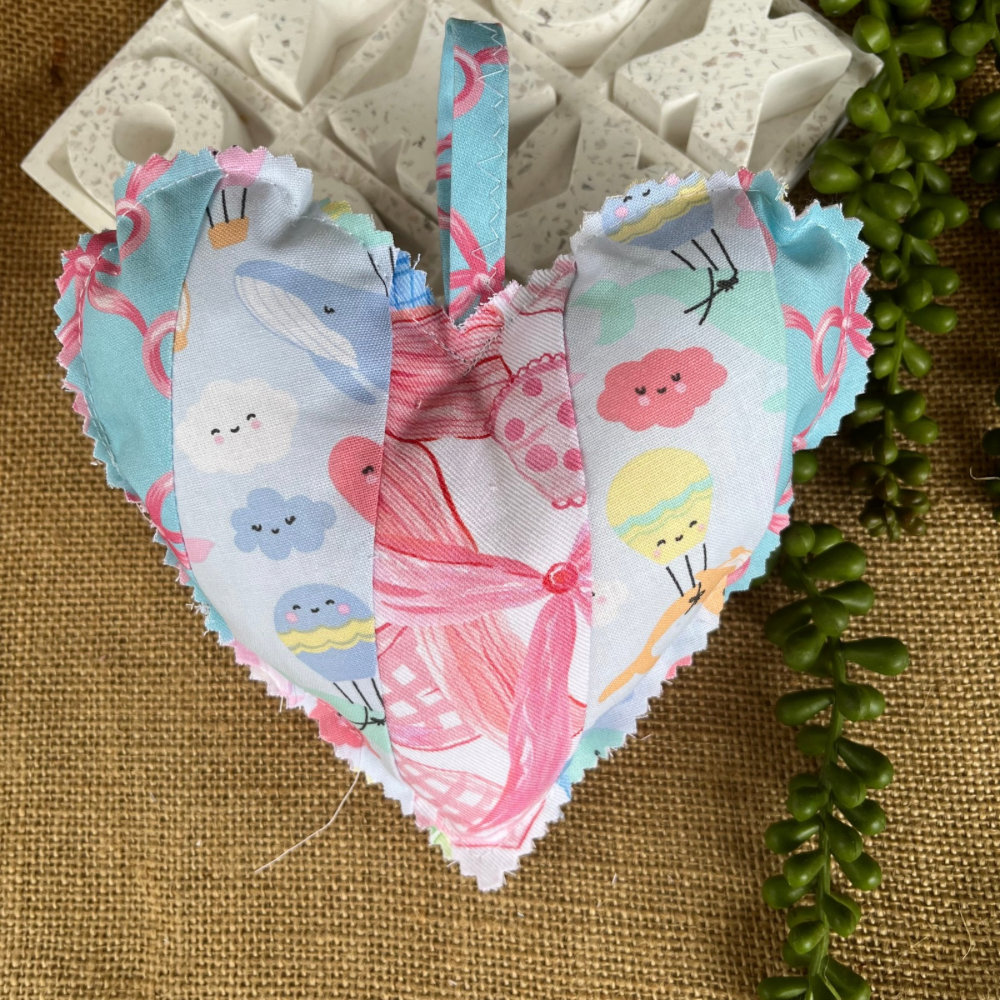Handmade hearts | pink and blue ribbons | vintage look
