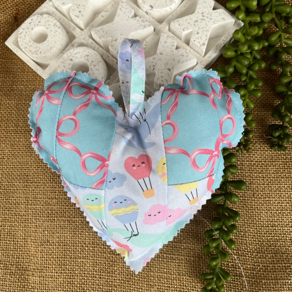 Handmade hearts | pink and blue ribbons | vintage look