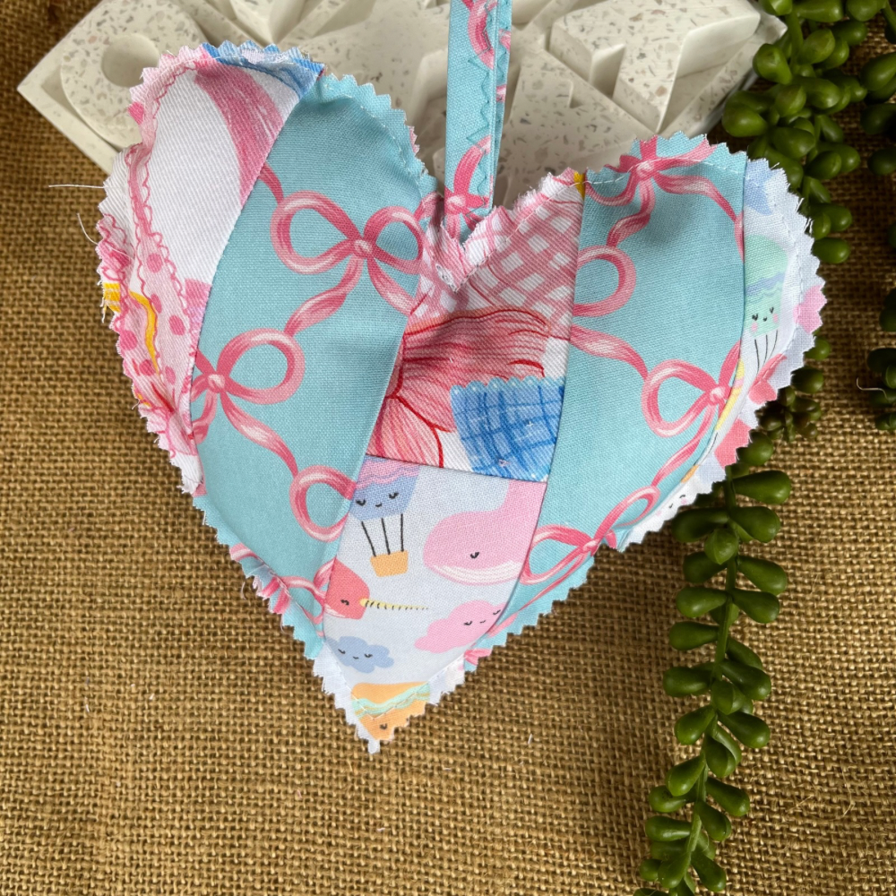 Handmade hearts | pink and blue ribbons | vintage look