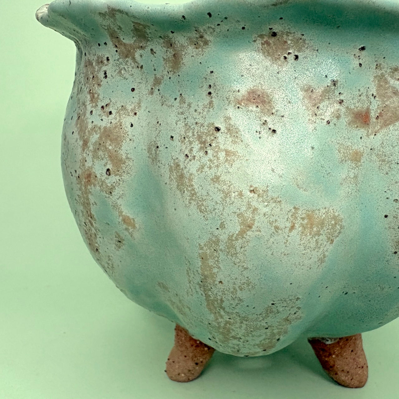 Ceramic cauldron orchid pot