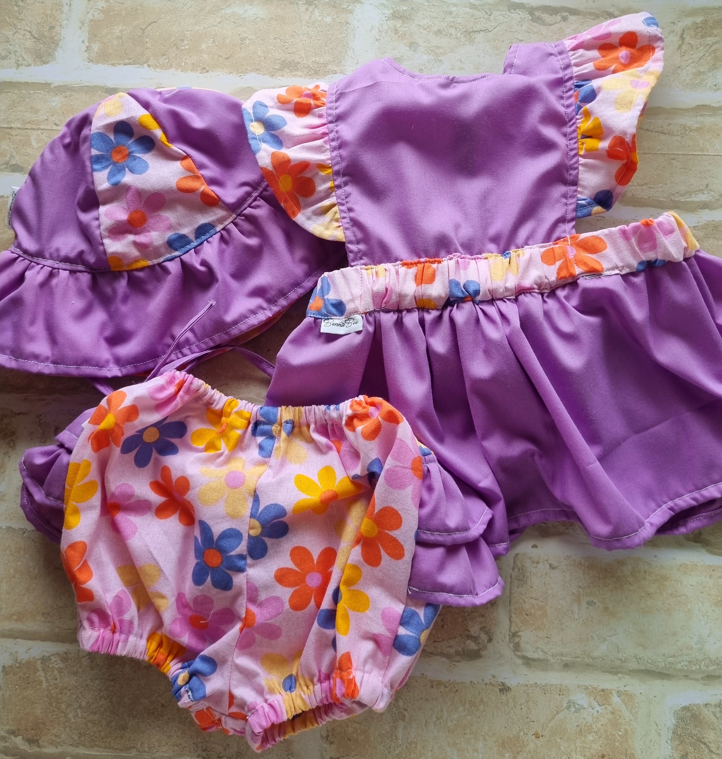 Ruffle Bum set - various colours - Size Small - E027