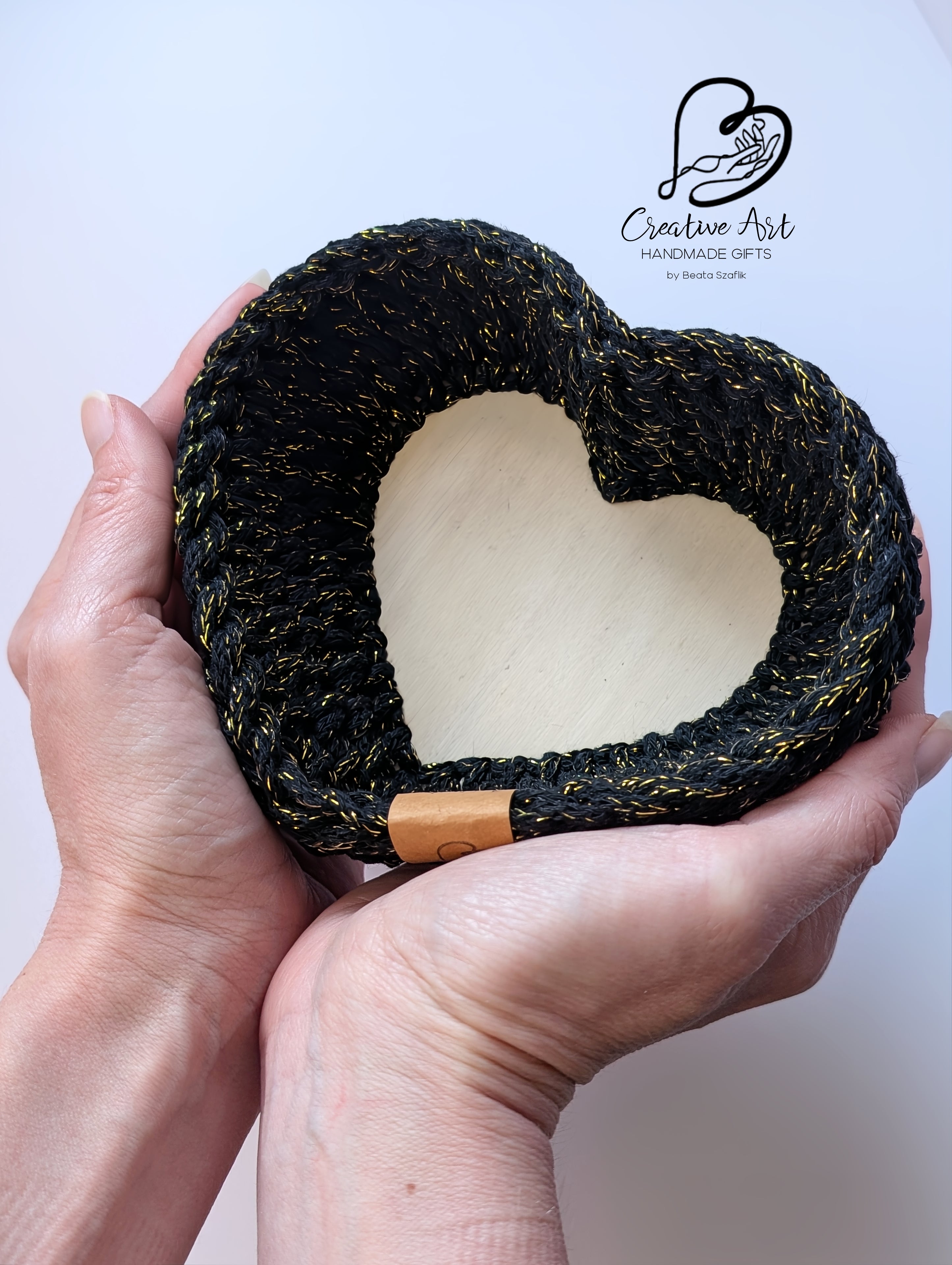 Crochet Heart Trinket Basket with Wood Base - delicate edge